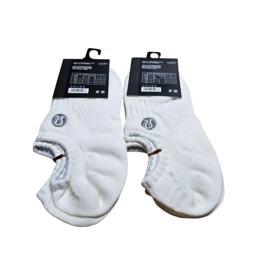LuLulemon Womens Daily Stride Ankle Crew Socks two pairs large White